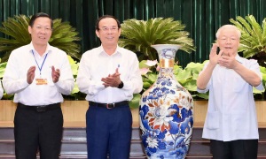 Tổng Bí thư Nguyễn Phú Trọng với những nghị quyết đột phá cho TP. Hồ Chí Minh